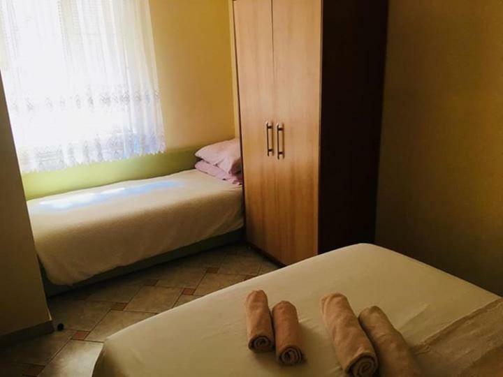 Apartmani Djura Selce Eksteriør billede