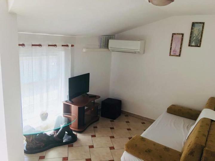 Apartmani Djura Selce Eksteriør billede